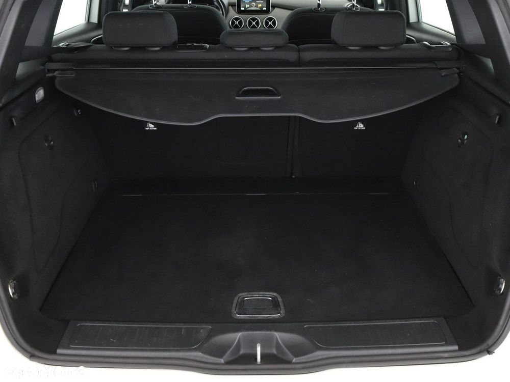 Mercedes-Benz Klasa B 180 CDI - 21