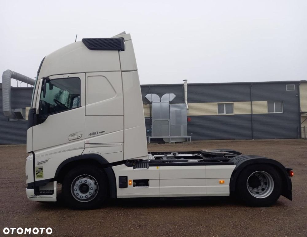 Volvo FH 460 Globetrotter XL i-Save Side Skirts - 4