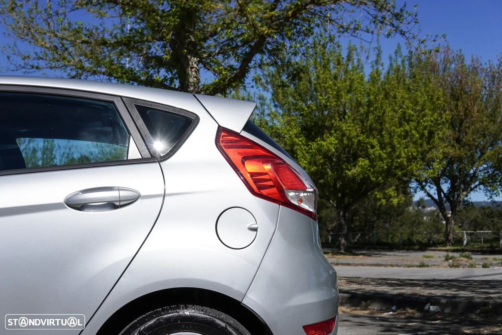 Ford Fiesta - 10