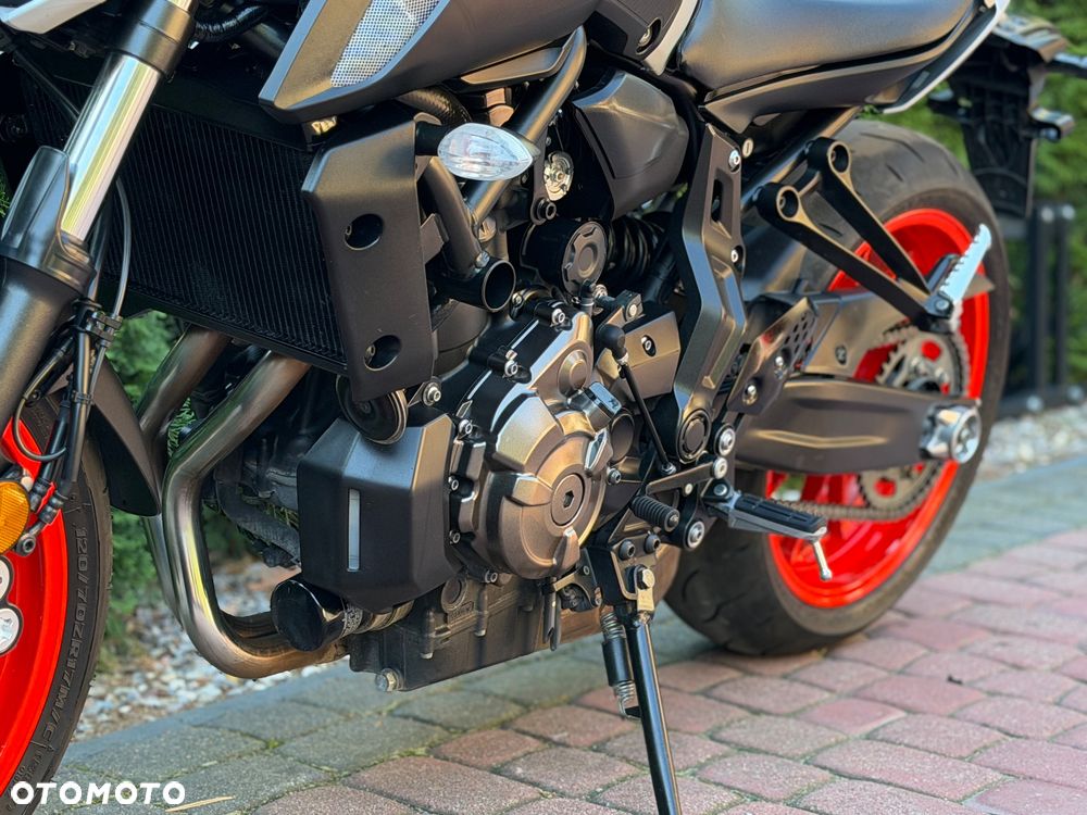 Yamaha MT - 17