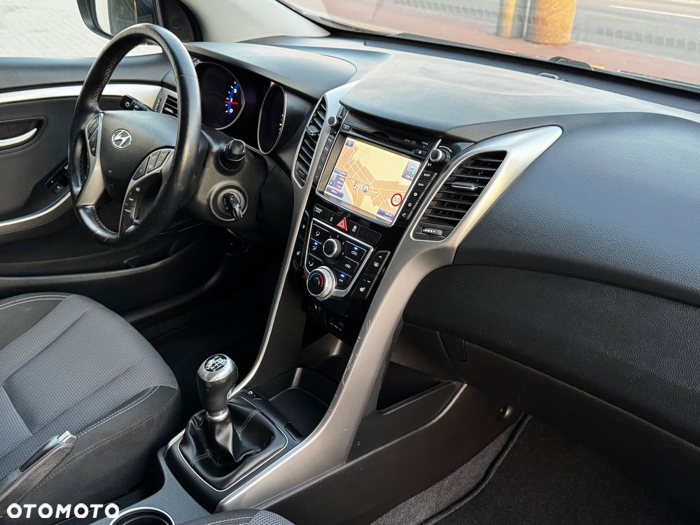 Hyundai i30 1.4 Passion Plus - 39