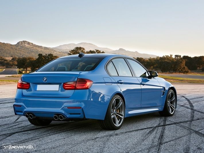 Parachoques Traseiro BMW F30 M3 - 2
