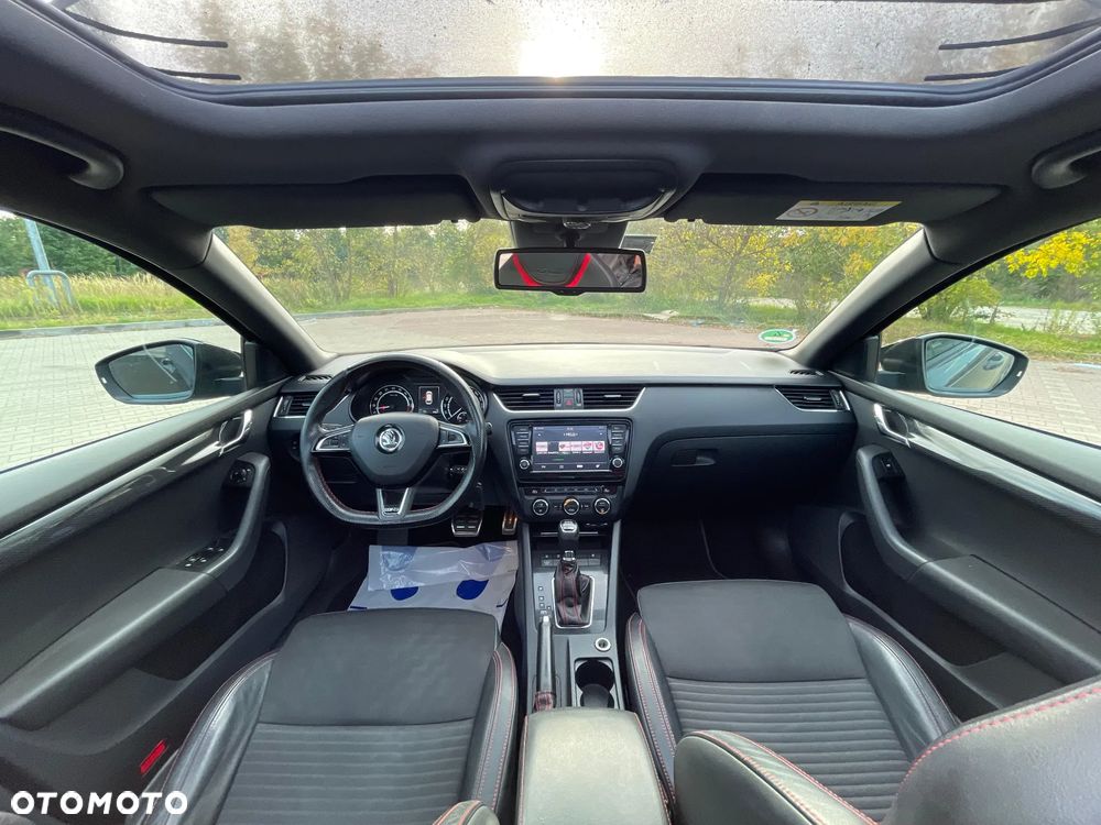 Skoda Octavia 2.0 TDI DSG RS - 11
