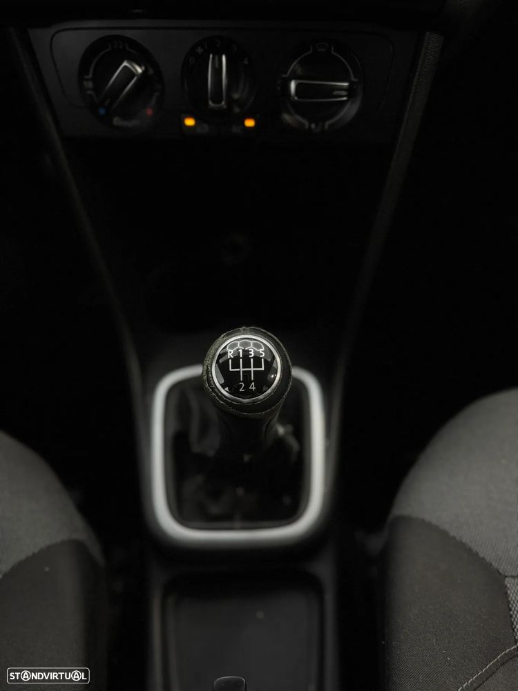 VW Polo 1.6 TDI Confortline - 15