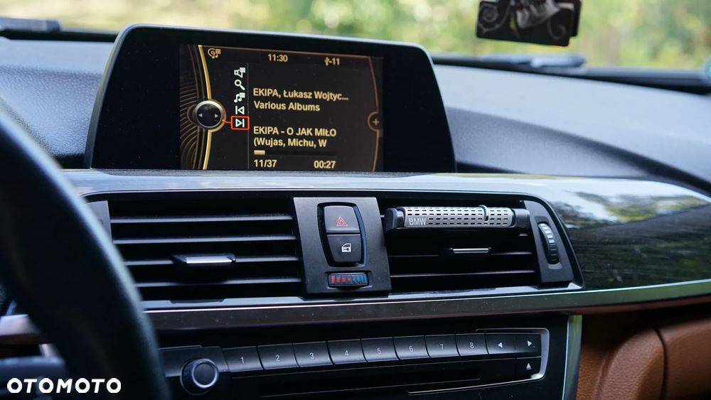 BMW Seria 3 320d Luxury Line - 17