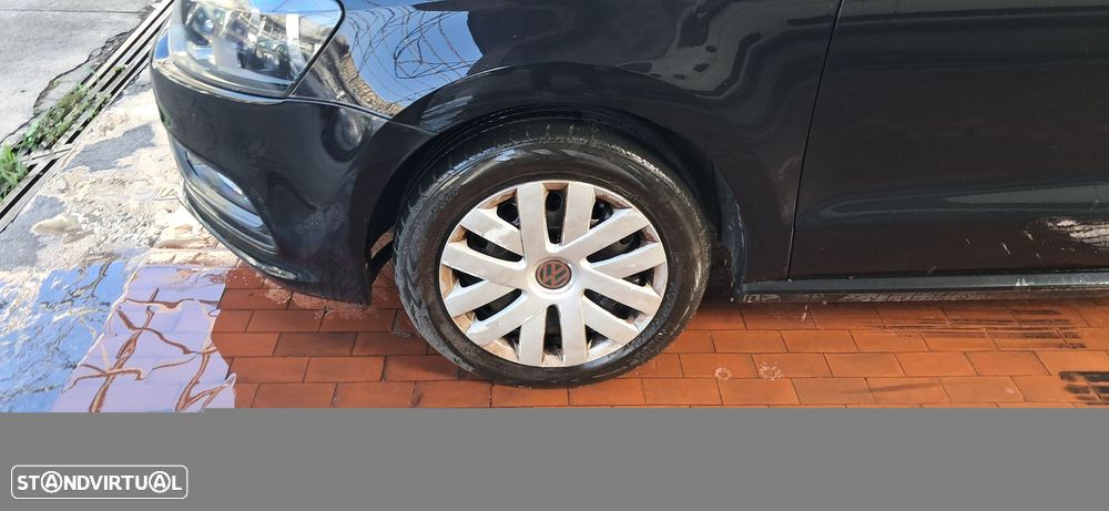 VW Polo 1.0 Trendline - 2