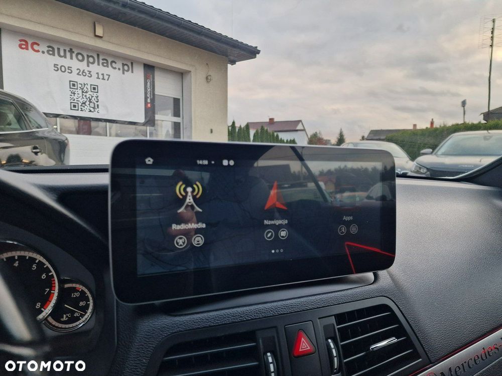 Mercedes-Benz Klasa E - 24