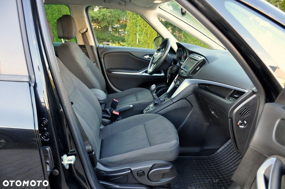Opel Zafira - 17