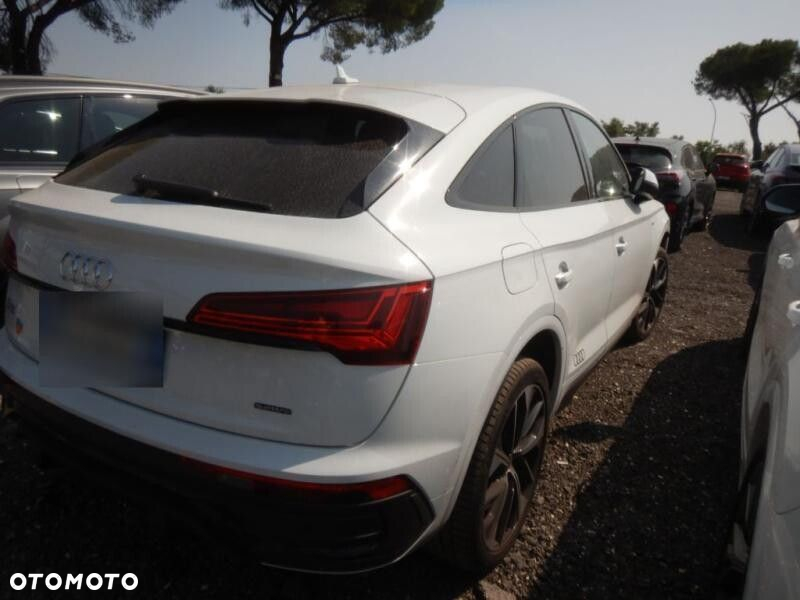 Audi Q5 Sportback - 3
