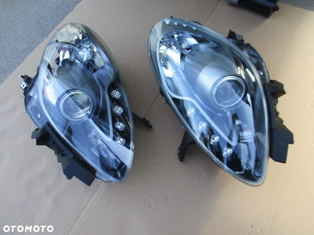 Alfa Romeo Giulietta Lift 16- LAMPA PRZÓD LEWA LUB PRAWA