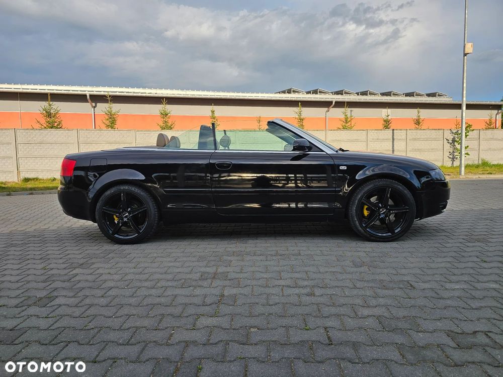 Audi A4 Cabrio 2.5 TDI - 7