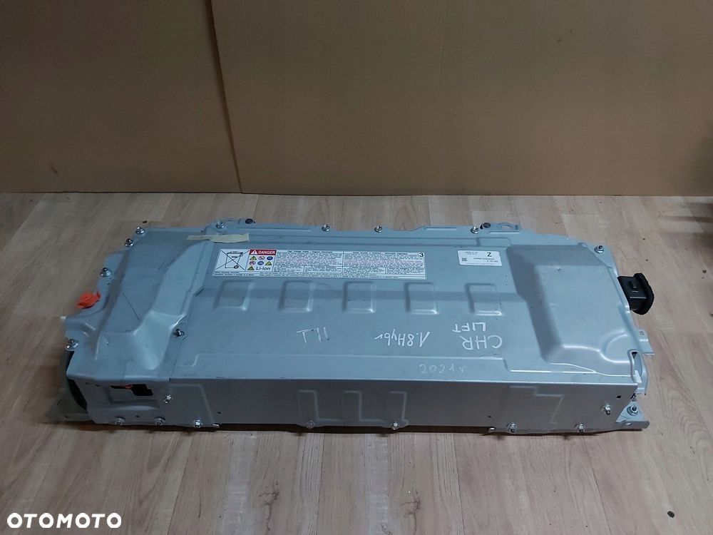 Toyota C-HR Lift Bateria akumulator 1,8 2021r Prius Corolla E21 - 1