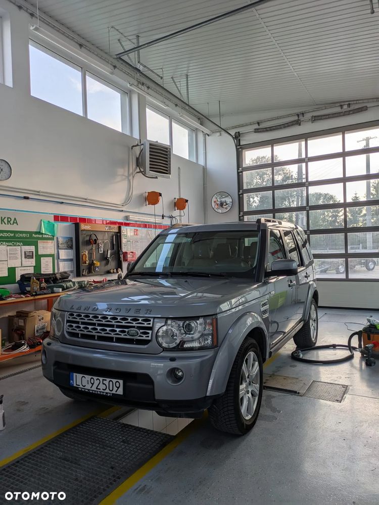 Land Rover Discovery IV 3.0 SD V6 HSE - 10