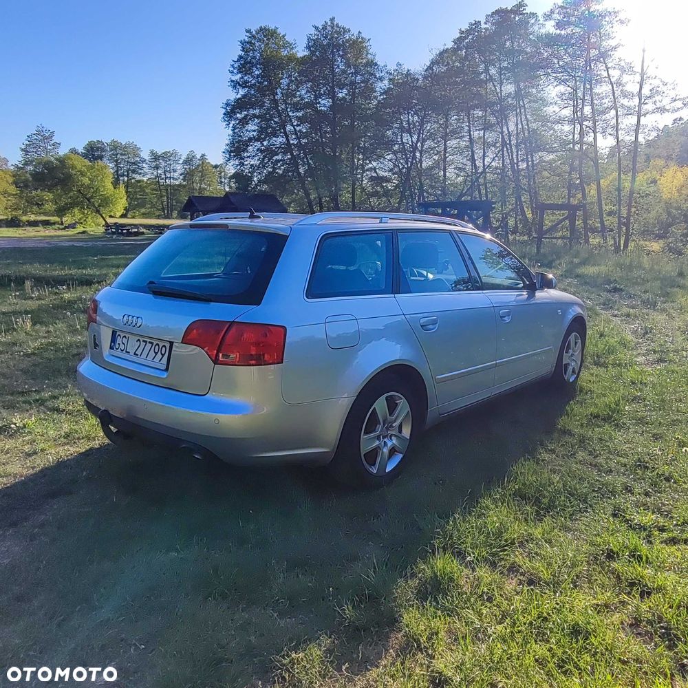 Audi A4 Avant - 4