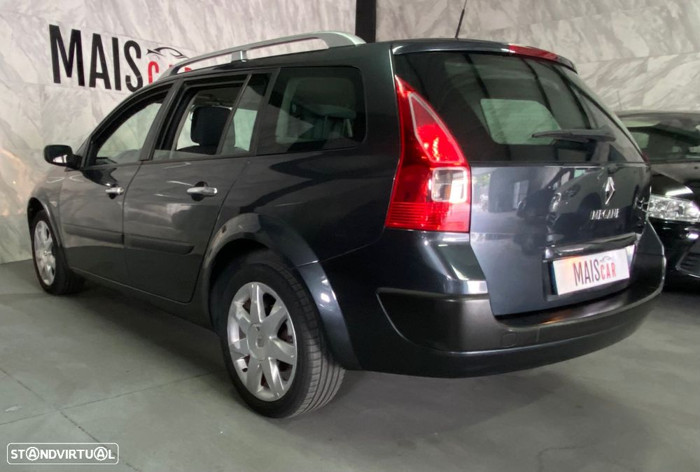 Renault Mégane Break 1.5 dCi Dynamique Luxe - 4