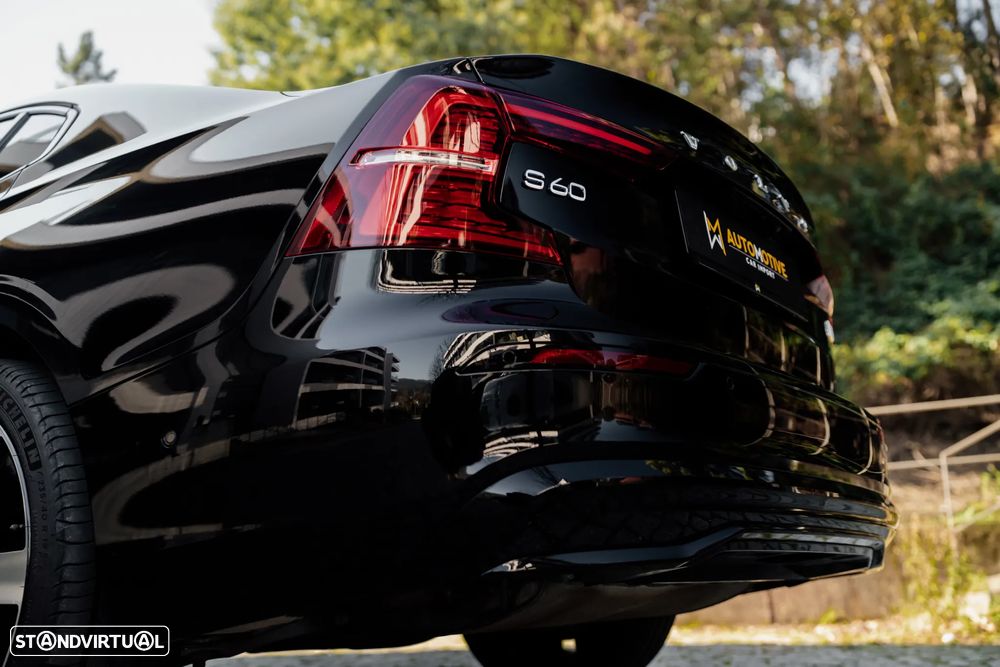 Volvo S60 T8 Recharge AWD Ultimate Dark - 23