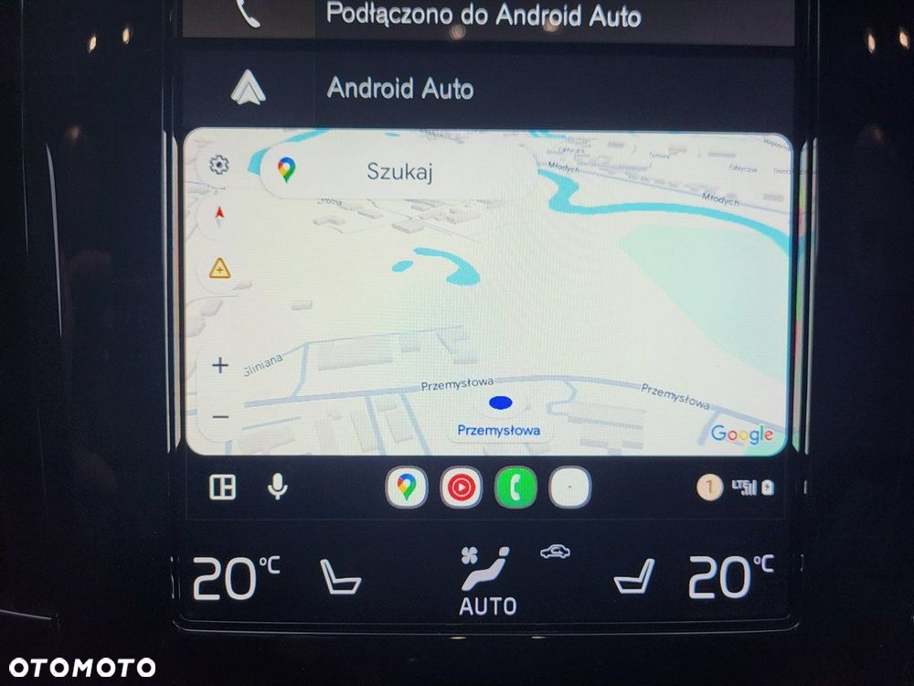 Volvo V90 Cross Country - 30