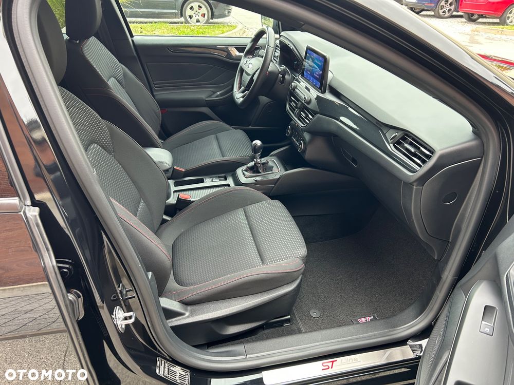 Ford Focus - 19