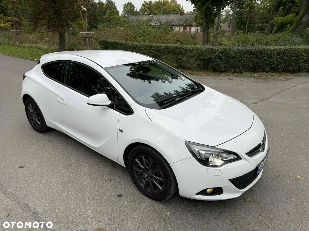 Opel Astra IV GTC 1.4 T Sport - 29