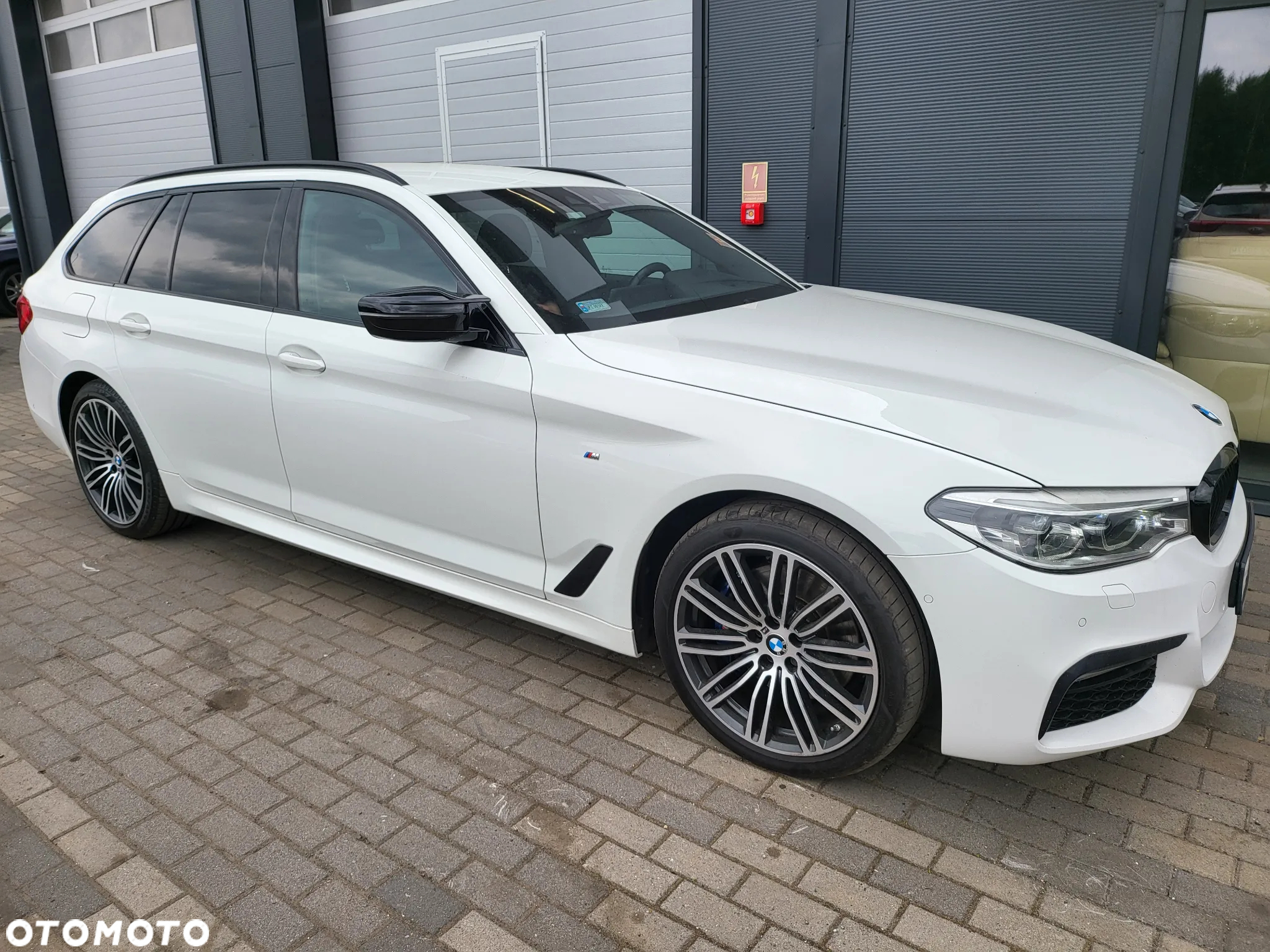 BMW Seria 5 - 21
