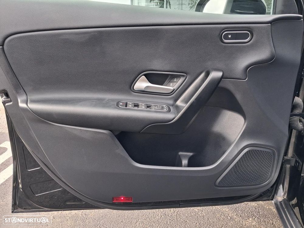 Mercedes-Benz A 200 Standard - 8