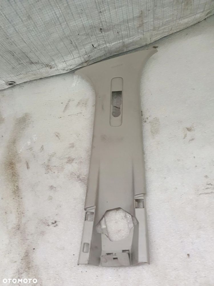OSŁONA SŁUPKA ŚRODKOWEGO PRAWA MEGANE III - 2