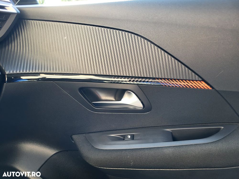 Peugeot 208 1.2 L PureTech STT Active - 15