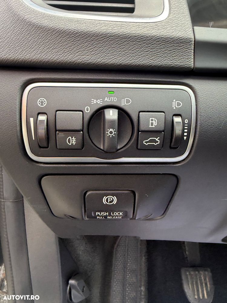 Volvo V60 D2 Edition - 17