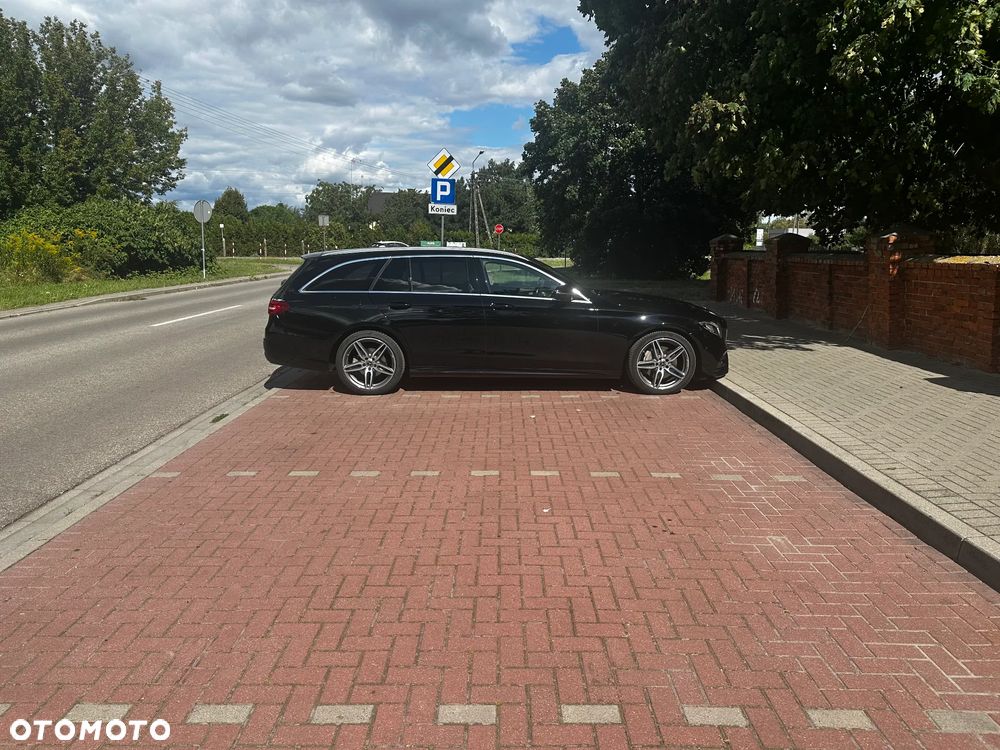 Mercedes-Benz Klasa E 220 d Business Edition 9G-TRONIC - 3