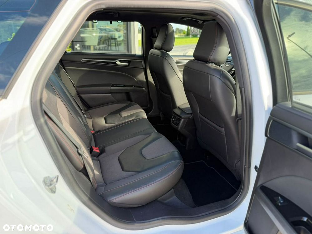 Ford Mondeo - 21