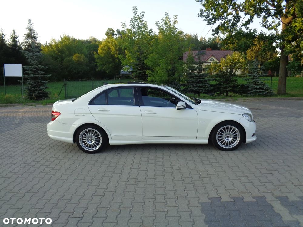 Mercedes-Benz Klasa C 180 Kompressor Avantgarde - 11
