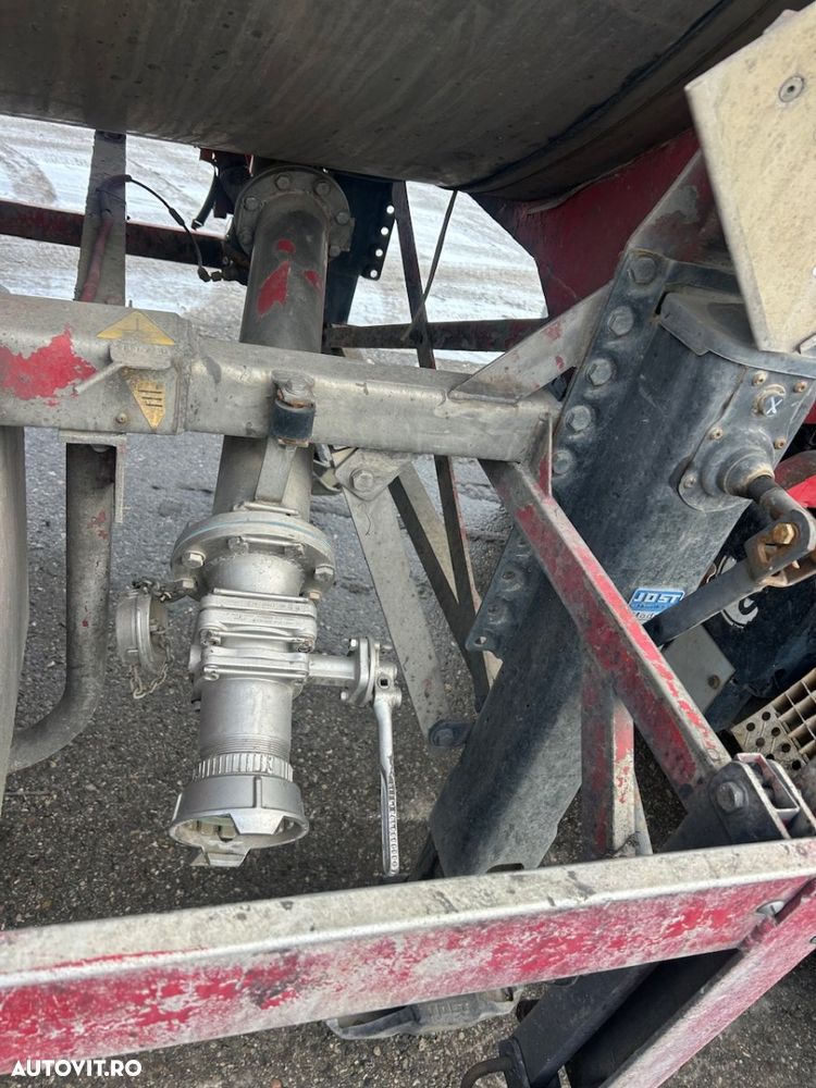 Feldbinder Cisterna,  33.000 l, 3 camere, factura externa - 13