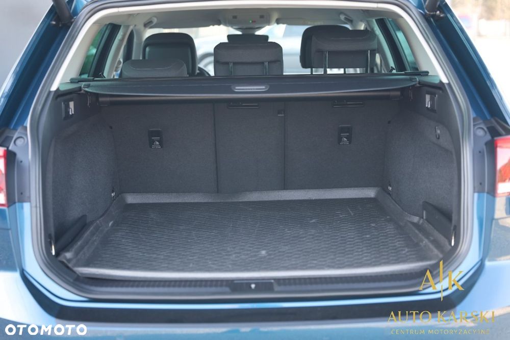 Volkswagen Passat Variant - 17