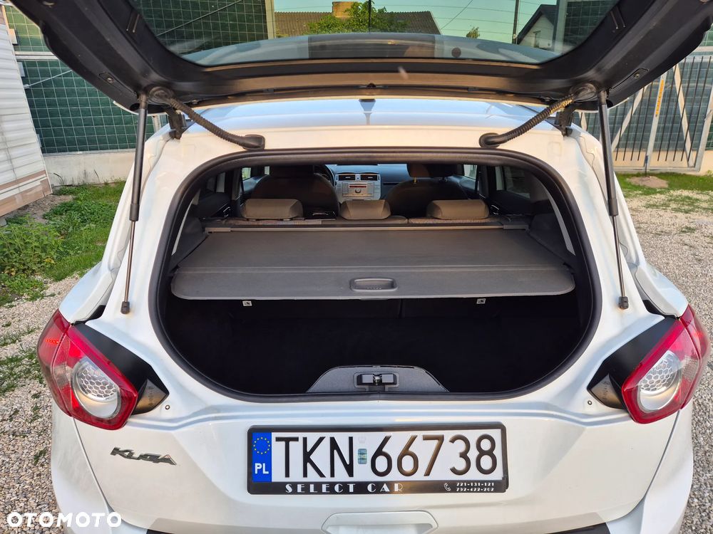 Ford Kuga 2.0 TDCi 2x4 Titanium - 15