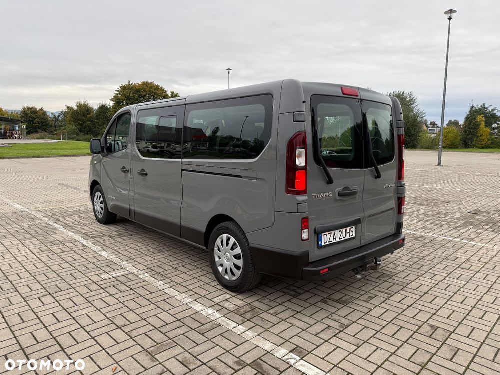 Renault Trafic ENERGY dCi 125 Grand Spaceclass - 4