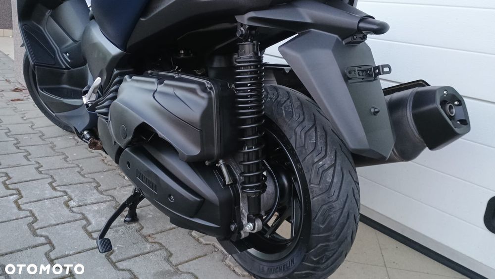 Yamaha X-max - 20