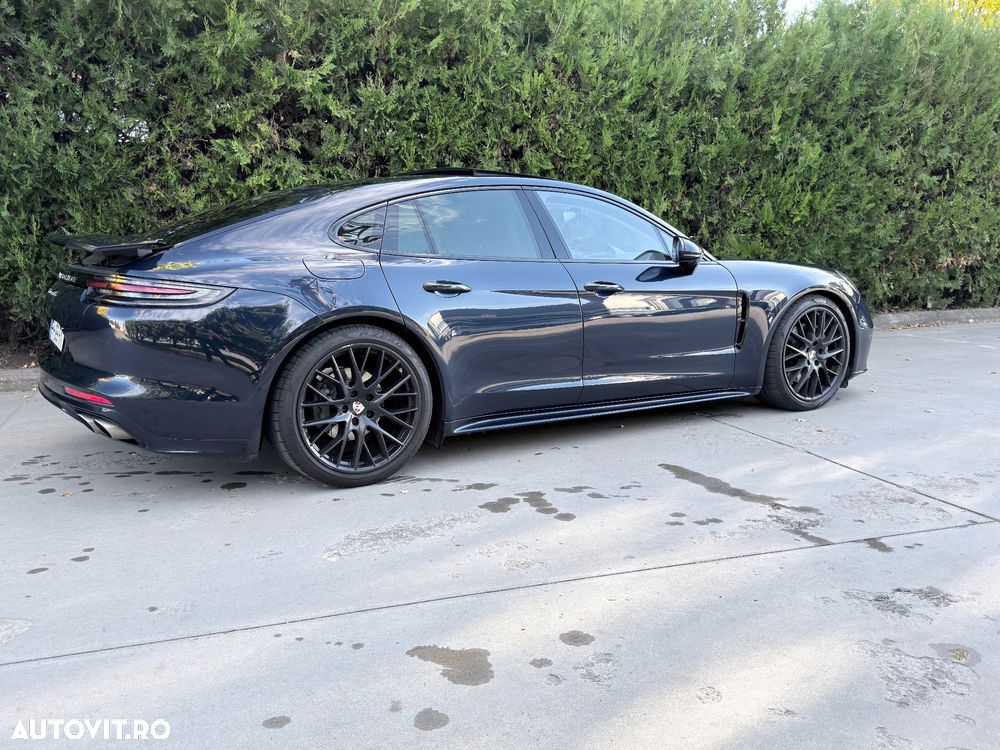 Porsche Panamera 4S Executive - 2