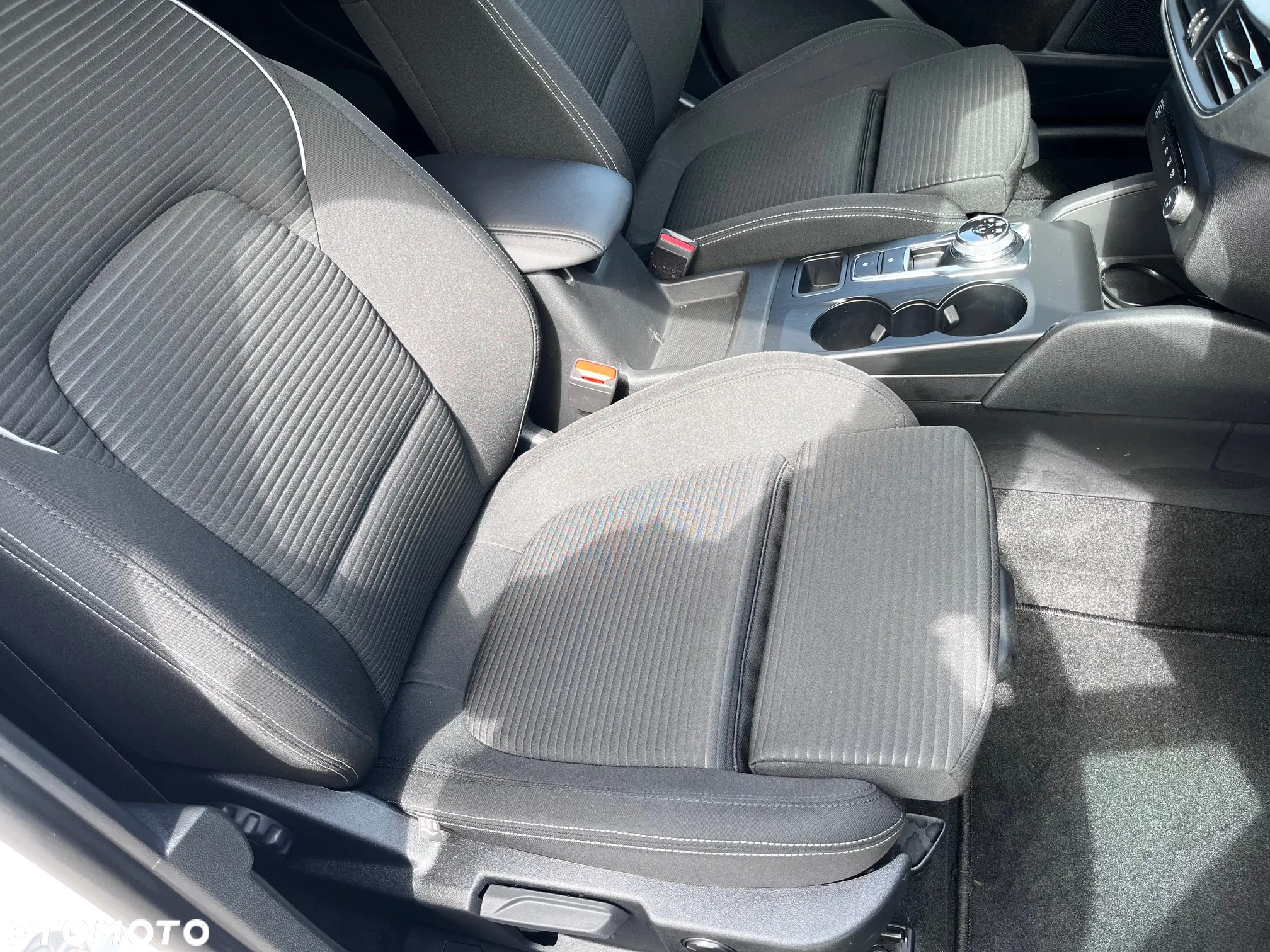Ford Focus 1.5 EcoBlue Start-Stopp-System TITANIUM EDITION - 24