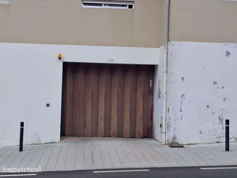 Armazém em Rio Tinto.