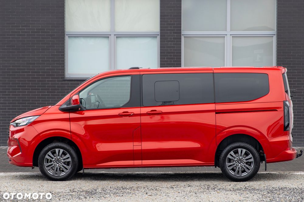 Ford Tourneo Custom - 4