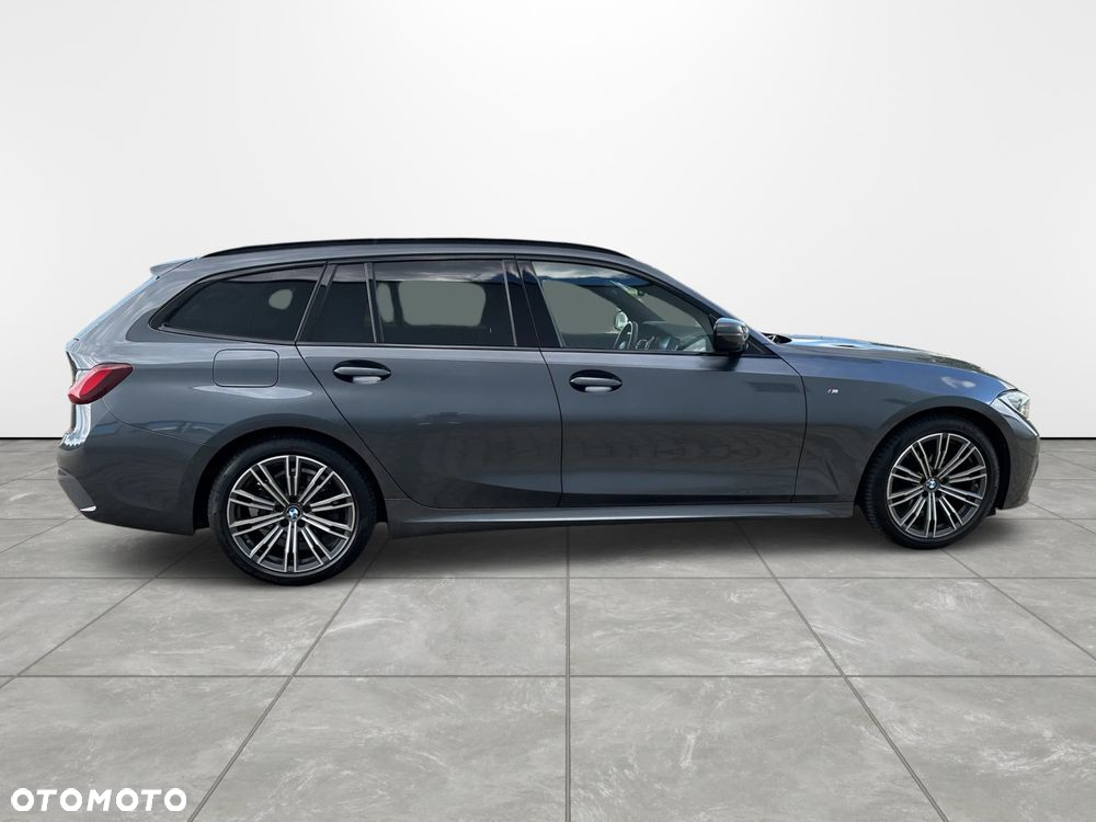 BMW Seria 3 320d Touring M Sport - 13