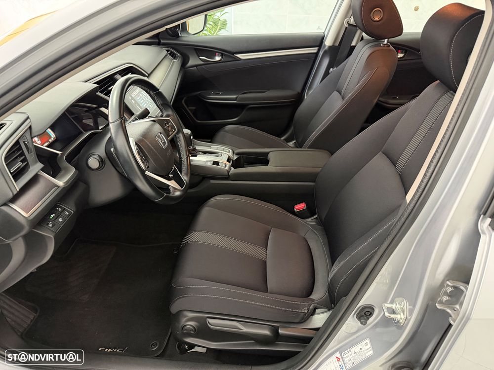 Honda Civic 1.5 i-VTEC Elegance Navi CVT - 15