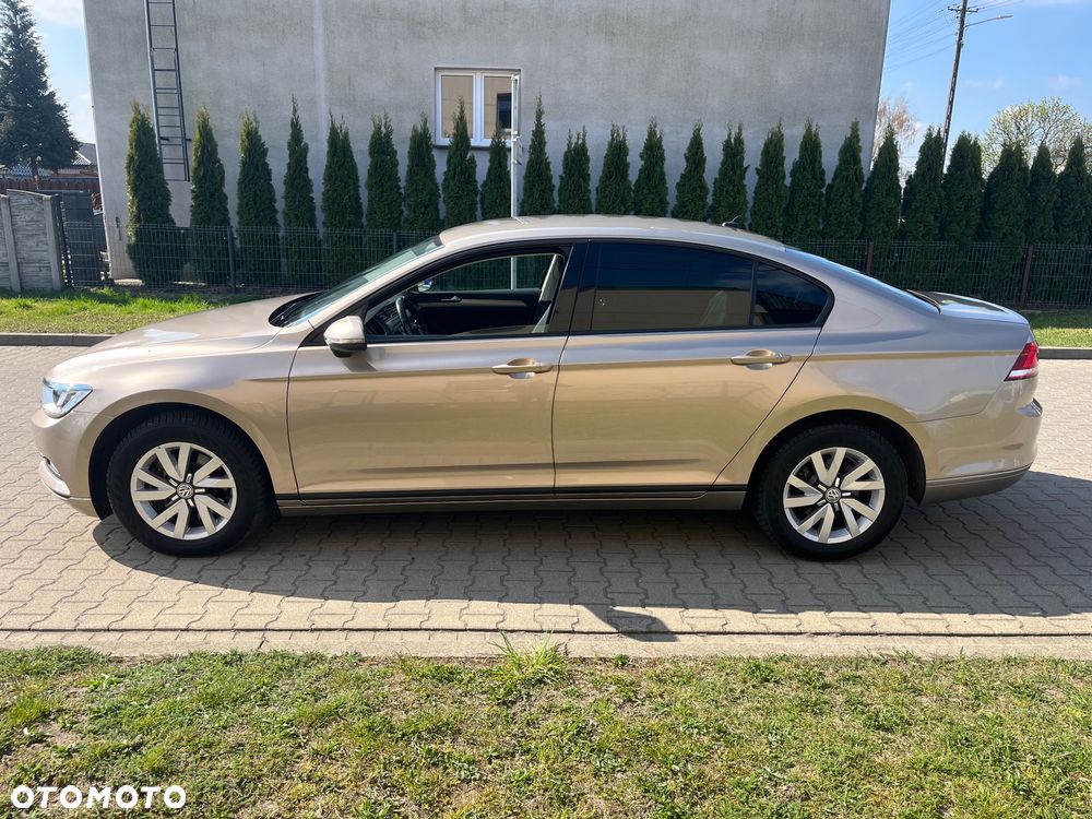 Volkswagen Passat 1.4 TSI (BlueMotion Technology) Trendline - 11