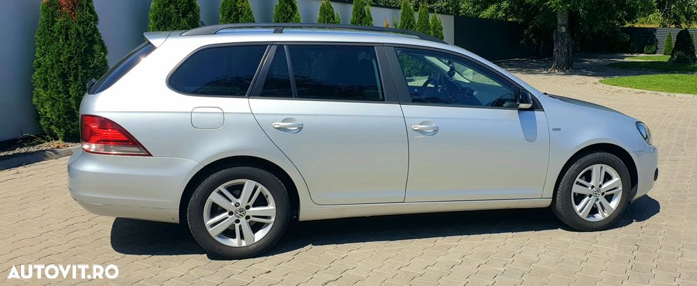 Volkswagen Golf 1.6 TDI DPF MATCH - 9