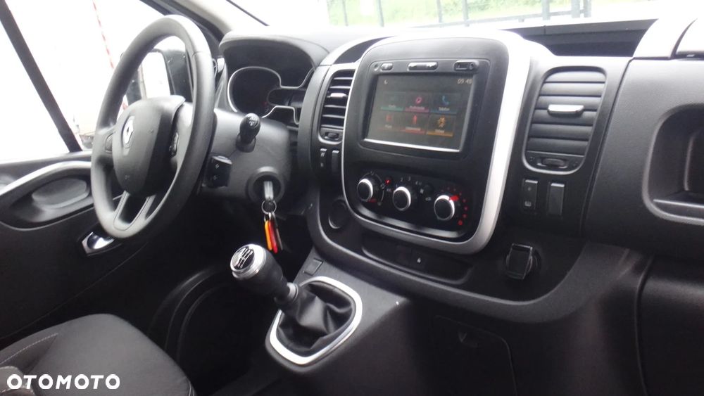 Renault Trafic - 11