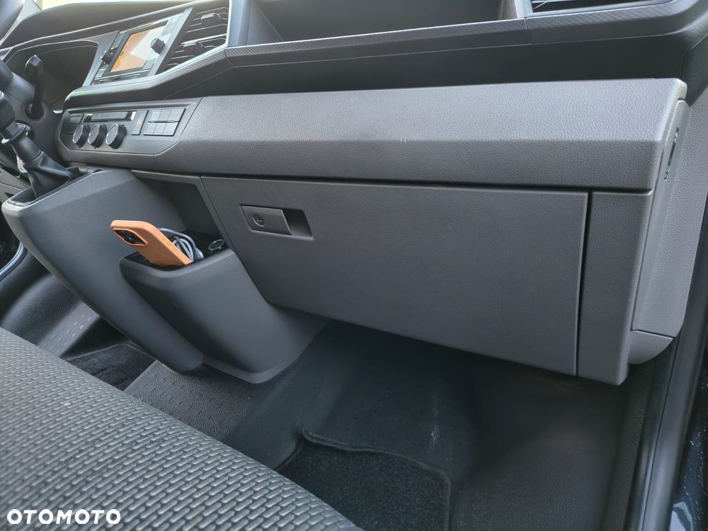 Volkswagen Transporter - 15