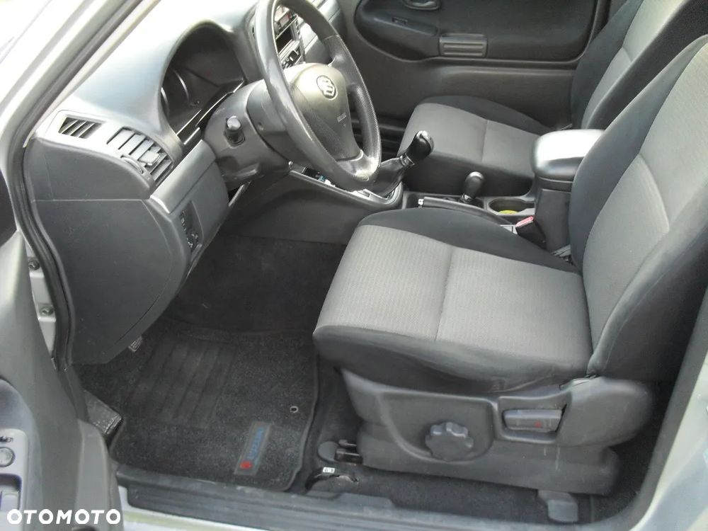 Suzuki Grand Vitara 1.6 - 6