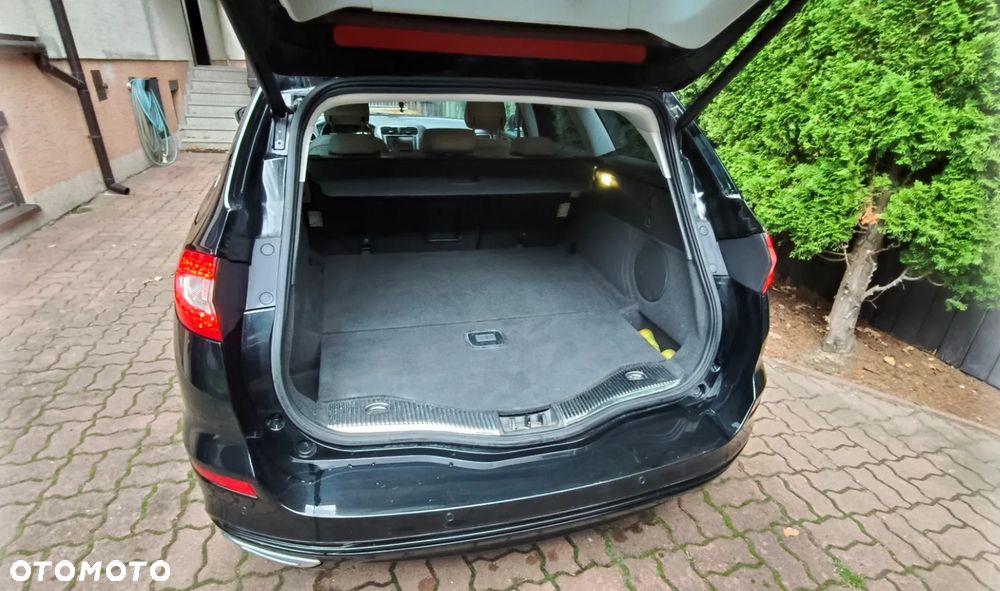 Ford Mondeo - 12