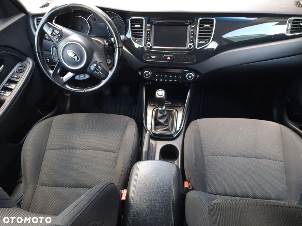 Kia Carens 1.7 CRDi Spirit - 17