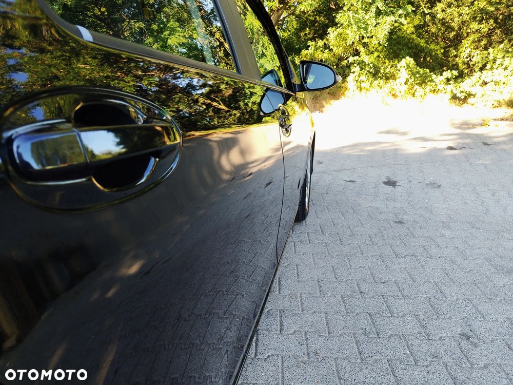 Toyota Yaris 1.5 VVT-i Comfort mit Design Paket - 13